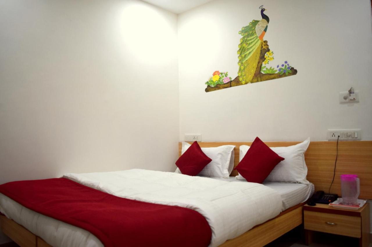 D Veeray By Sky Stays Ahmedabad Buitenkant foto