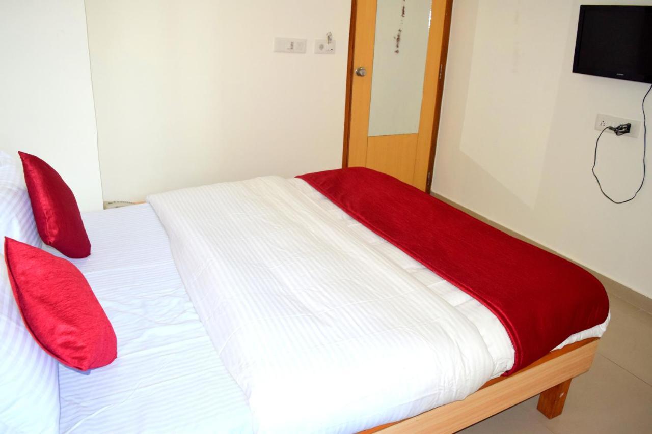 D Veeray By Sky Stays Ahmedabad Buitenkant foto