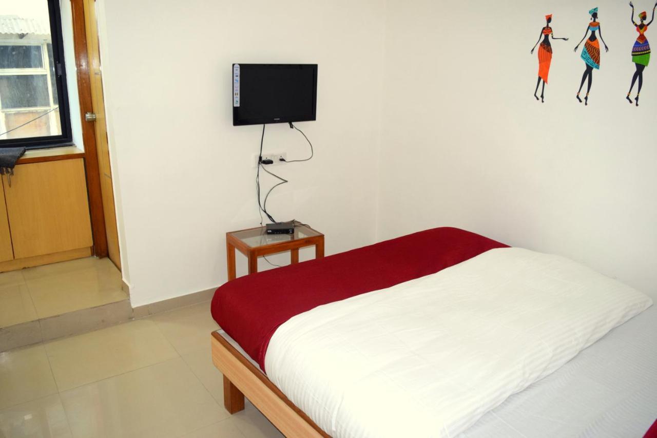 D Veeray By Sky Stays Ahmedabad Buitenkant foto
